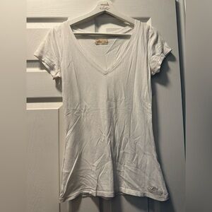 Hollister White V-Neck Short Sleeve Tee